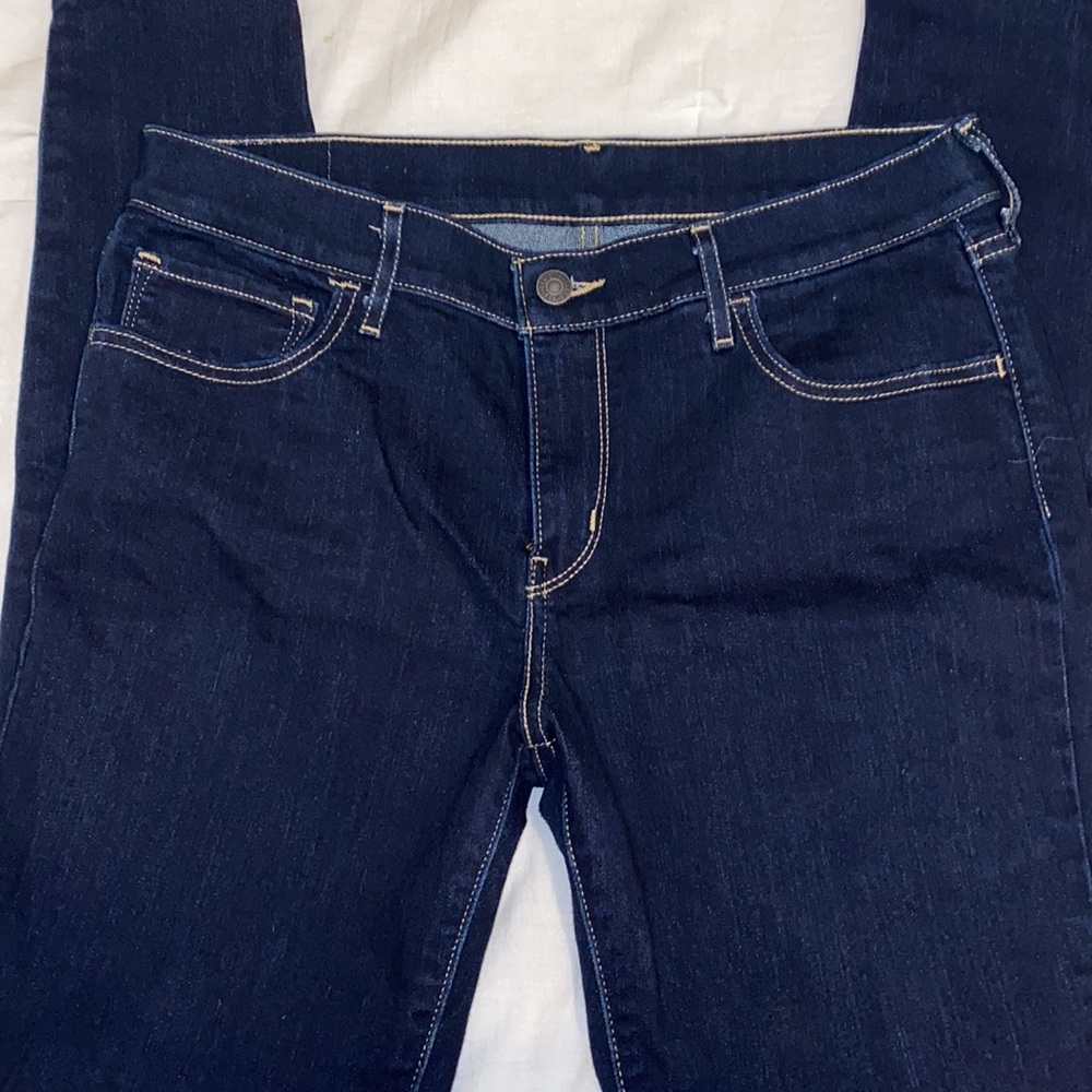 Women Levi’s jeans - Picture 3 of 4